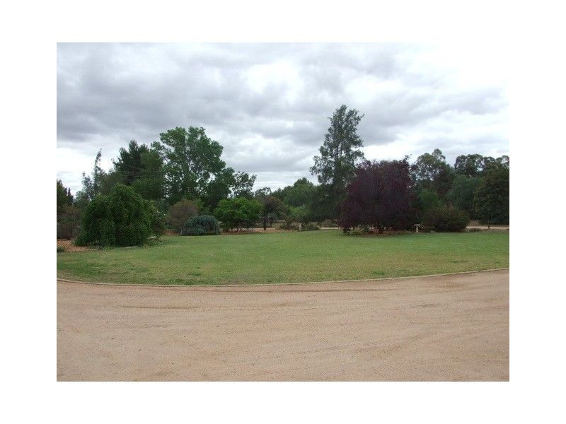 35-37 Kelly Road, Parkes NSW 2870
