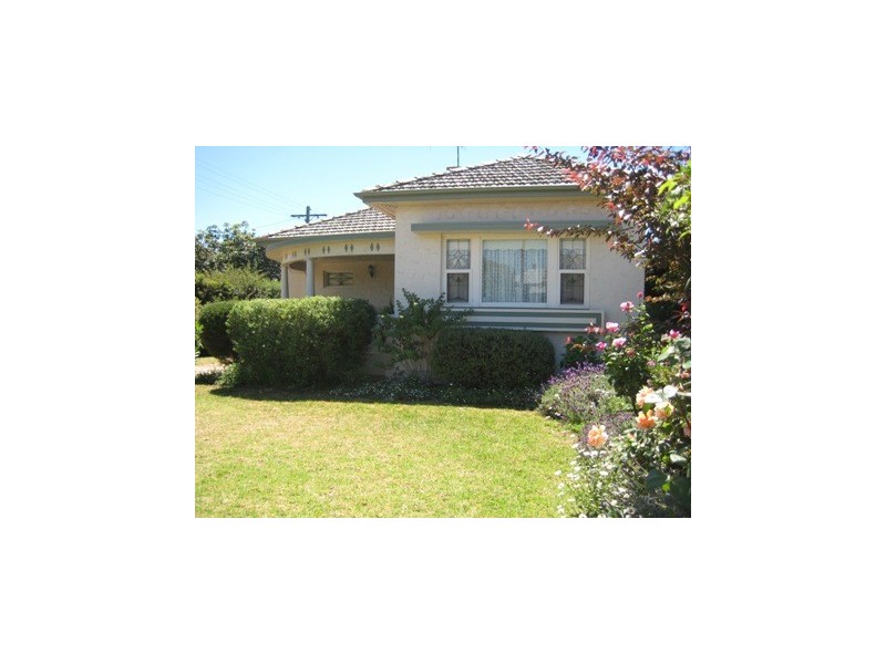 52 Church Street, Parkes NSW 2870