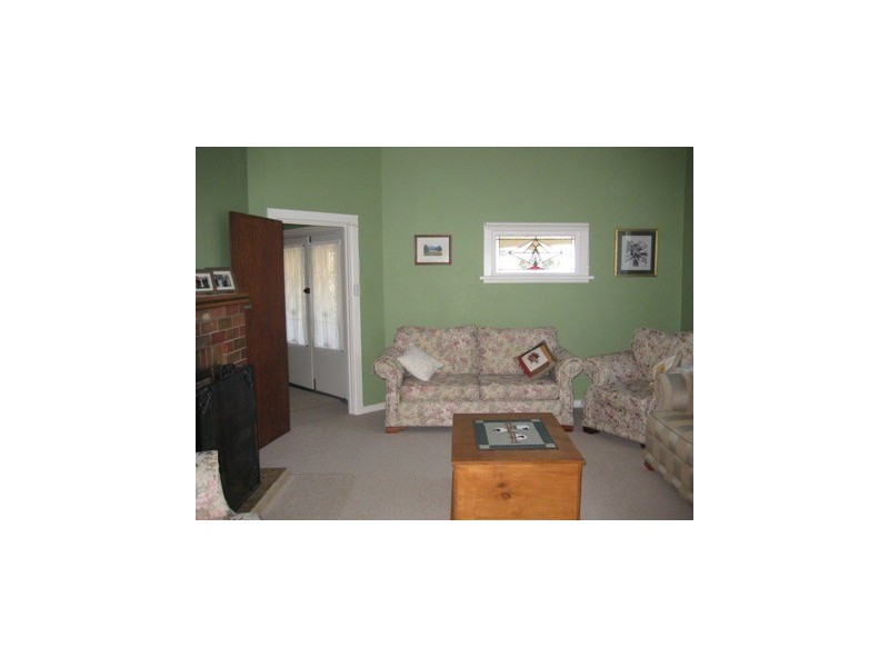 52 Church Street, Parkes NSW 2870