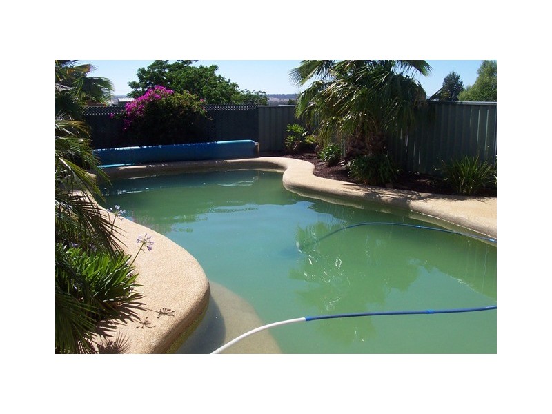 13 George Field Drive, Parkes NSW 2870