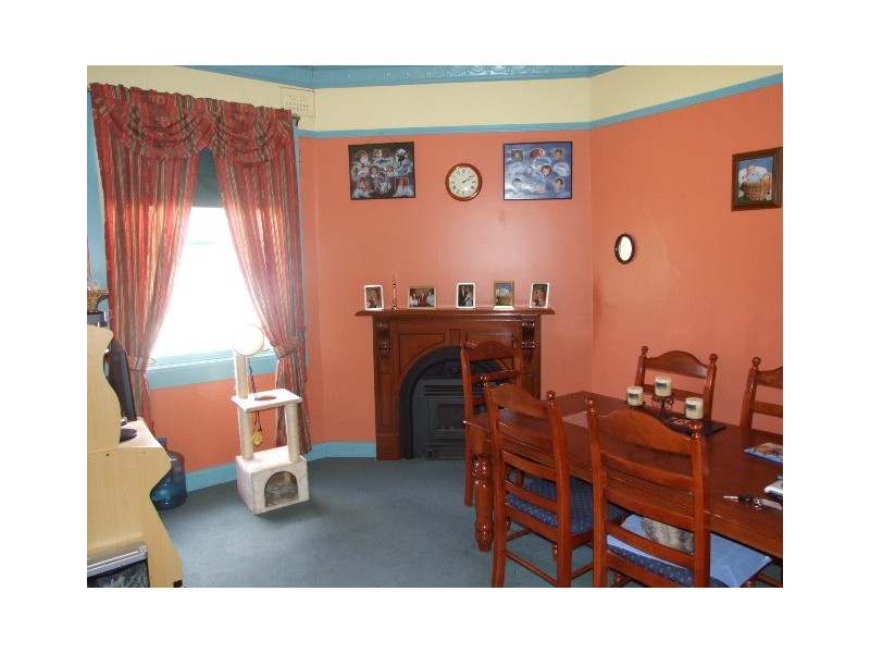 5 East Street, Parkes NSW 2870