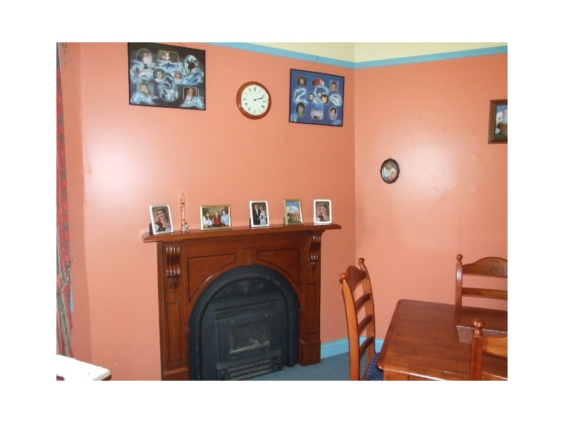 5 East Street, Parkes NSW 2870