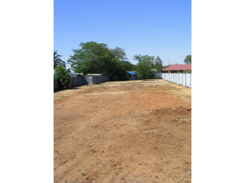 33 Cecile Street, Parkes NSW 2870