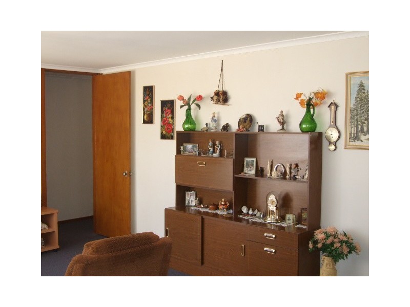 11 Best Street, Parkes NSW 2870