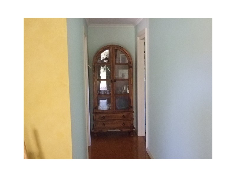 6 Coronation Avenue, Parkes NSW 2870