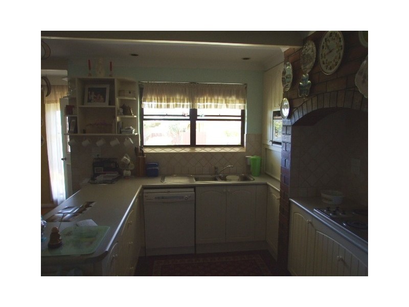 6 Coronation Avenue, Parkes NSW 2870