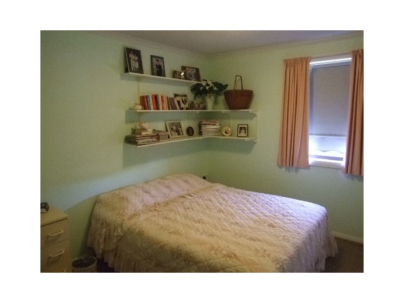 6 Coronation Avenue, Parkes NSW 2870