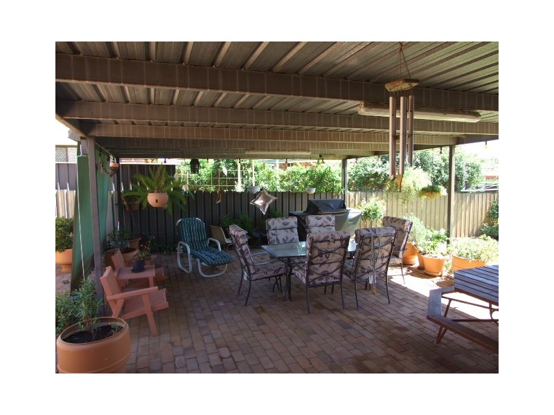 6 Coronation Avenue, Parkes NSW 2870