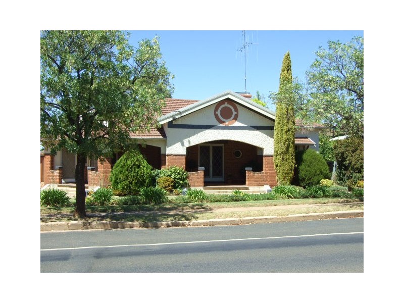 45 Dalton Street, Parkes NSW 2870