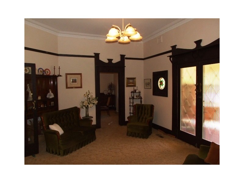 45 Dalton Street, Parkes NSW 2870