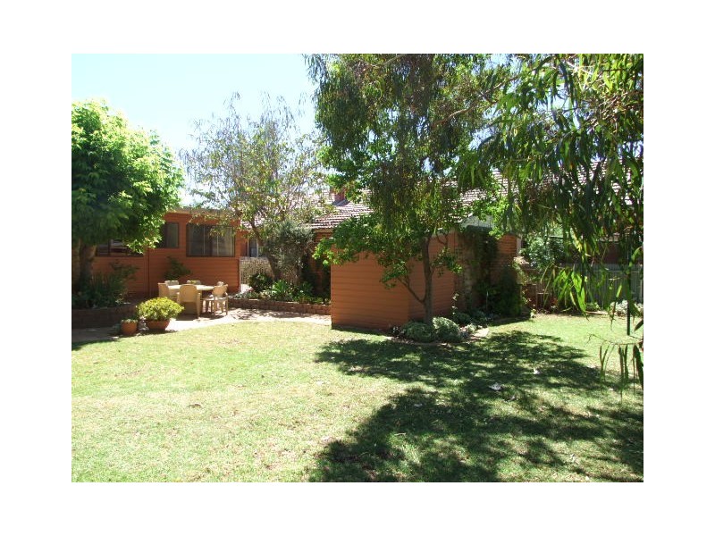 45 Dalton Street, Parkes NSW 2870