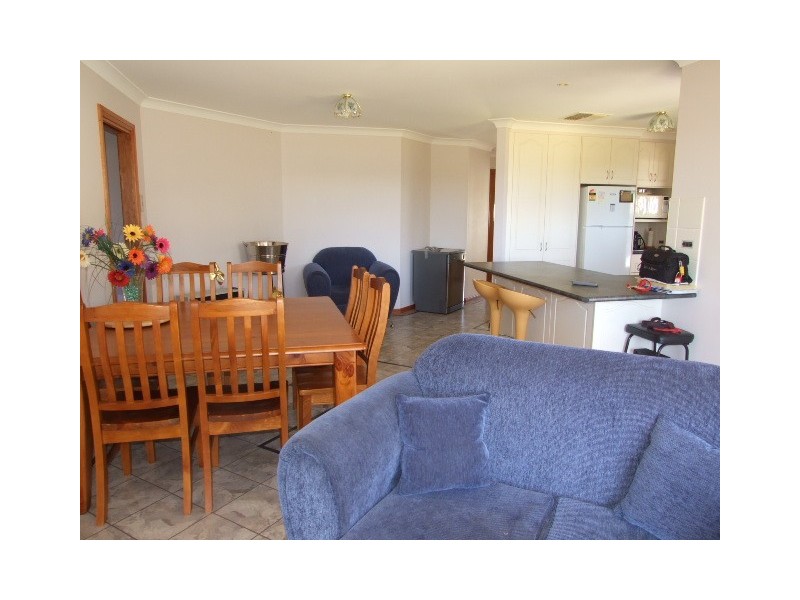 52 Forbes Road, Parkes NSW 2870