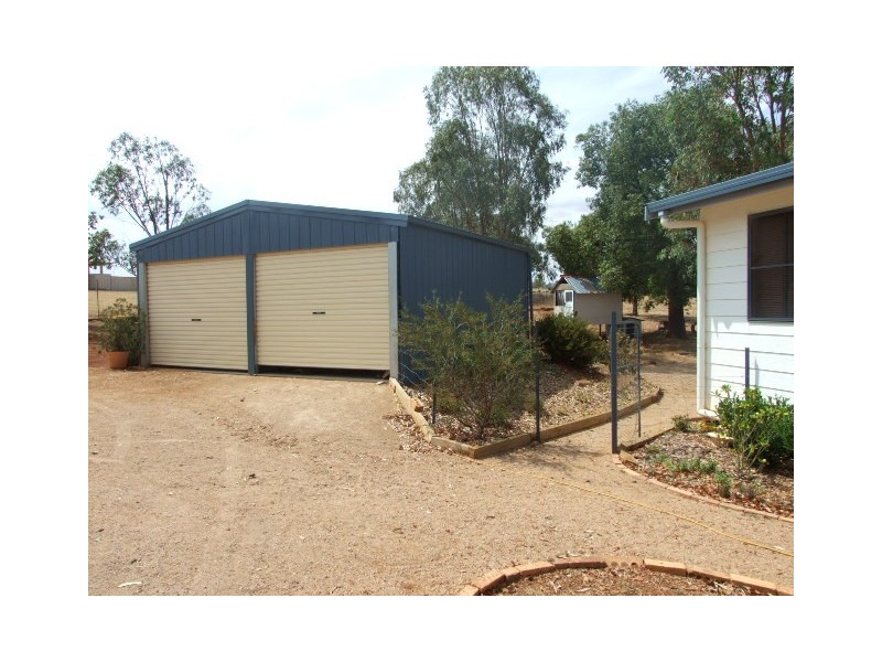 36 Birch Road, Parkes NSW 2870
