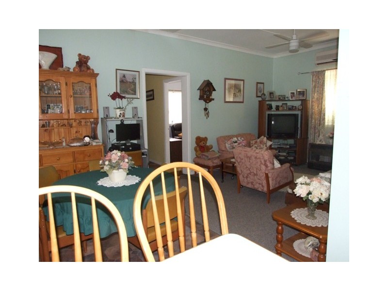 9 Webb Street, Parkes NSW 2870