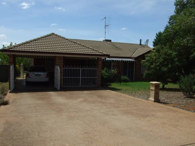 21 Danilenko Street, Parkes NSW 2870