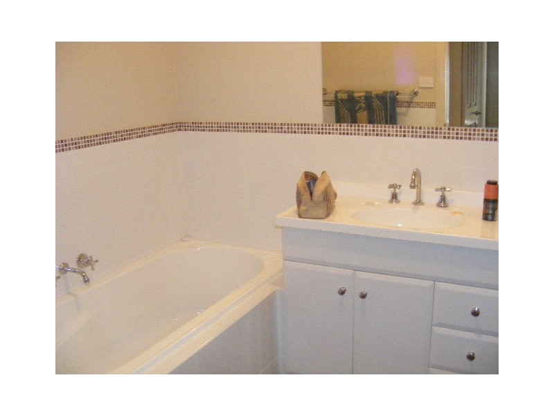 4/80 Close Street, Parkes NSW 2870