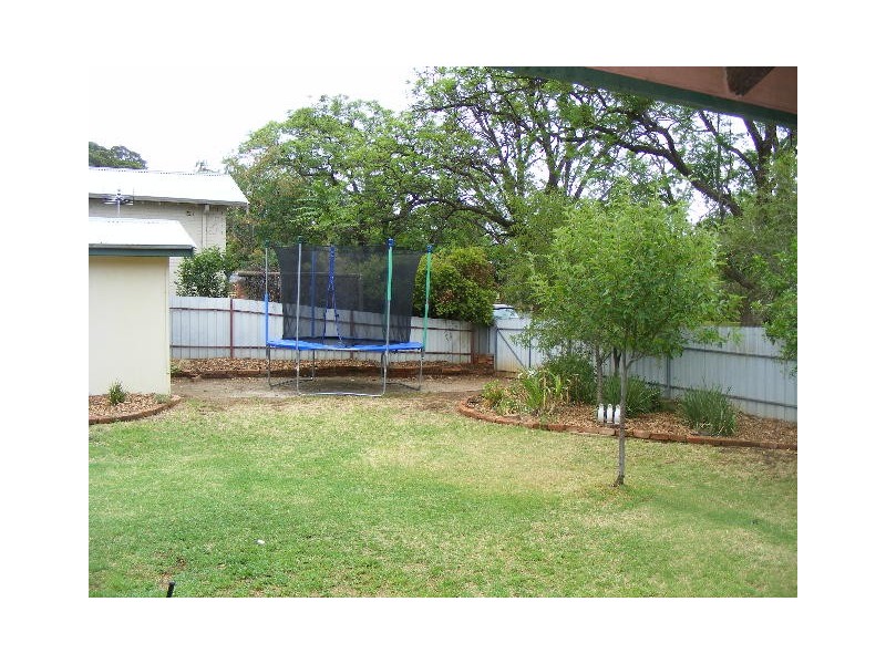 56 Orange Street, Parkes NSW 2870