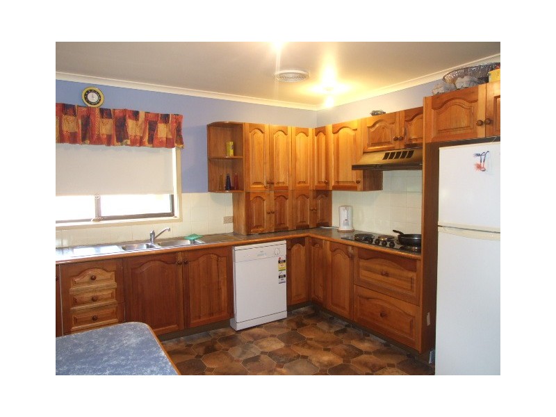 1 Glenwarrie Place, Parkes NSW 2870