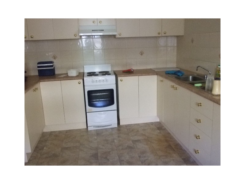 9 Cecile Street, Parkes NSW 2870