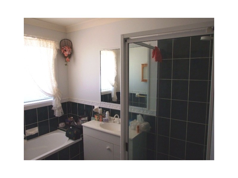 41 Flinders Street, Parkes NSW 2870