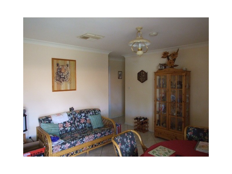 41 Flinders Street, Parkes NSW 2870