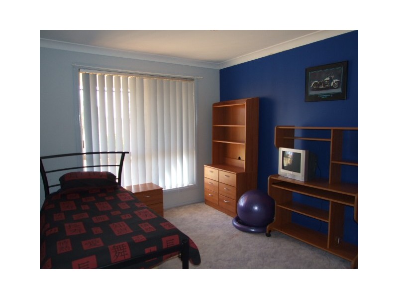 10 Mimosa Ave, Parkes NSW 2870
