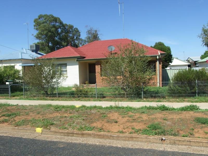3 Captain Wilson Avenue, Parkes NSW 2870