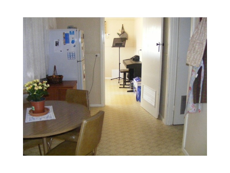 3 Captain Wilson Avenue, Parkes NSW 2870