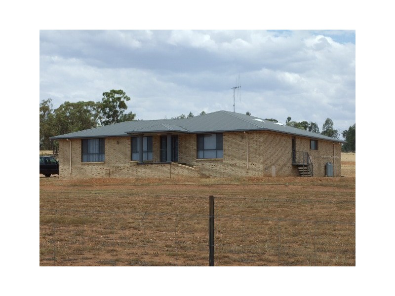 159 Deep Lead Rd, Parkes NSW 2870