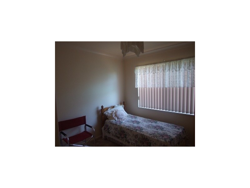 5 Glover Street, Parkes NSW 2870