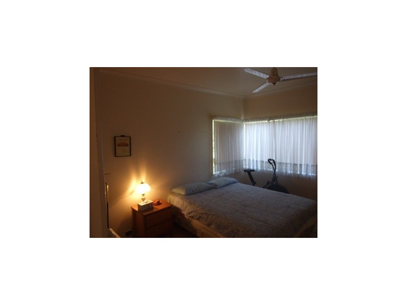 5 Glover Street, Parkes NSW 2870