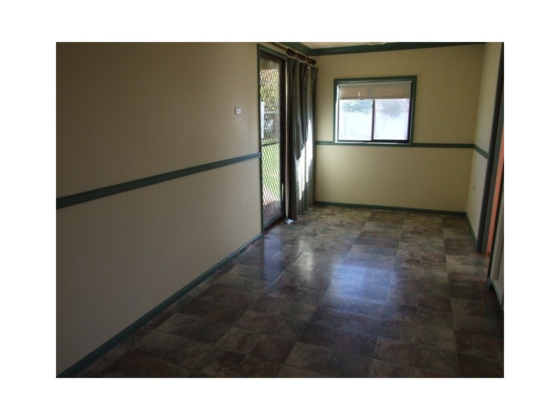 18 Kookaburra Street, Parkes NSW 2870