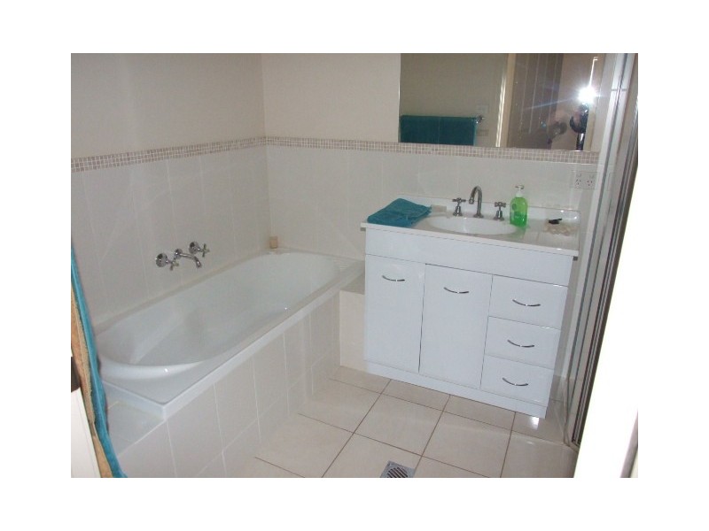 82A Close Street, Parkes NSW 2870