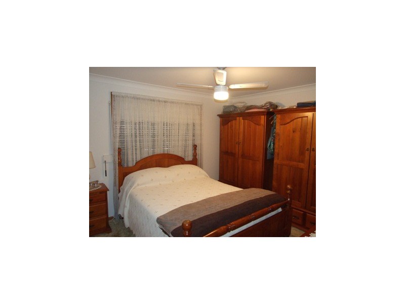 21 Brolgan Rd, Parkes NSW 2870