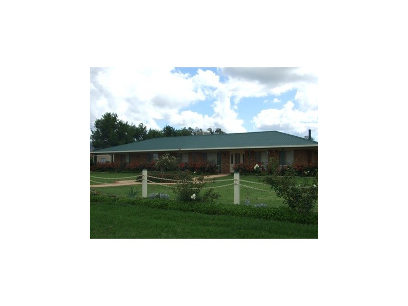 2 Strom Lane, Eugowra NSW 2806