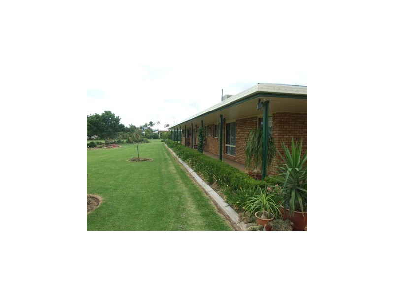 2 Strom Lane, Eugowra NSW 2806