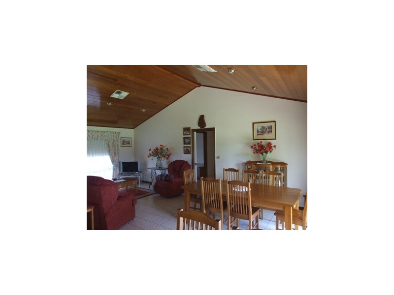 2 Strom Lane, Eugowra NSW 2806