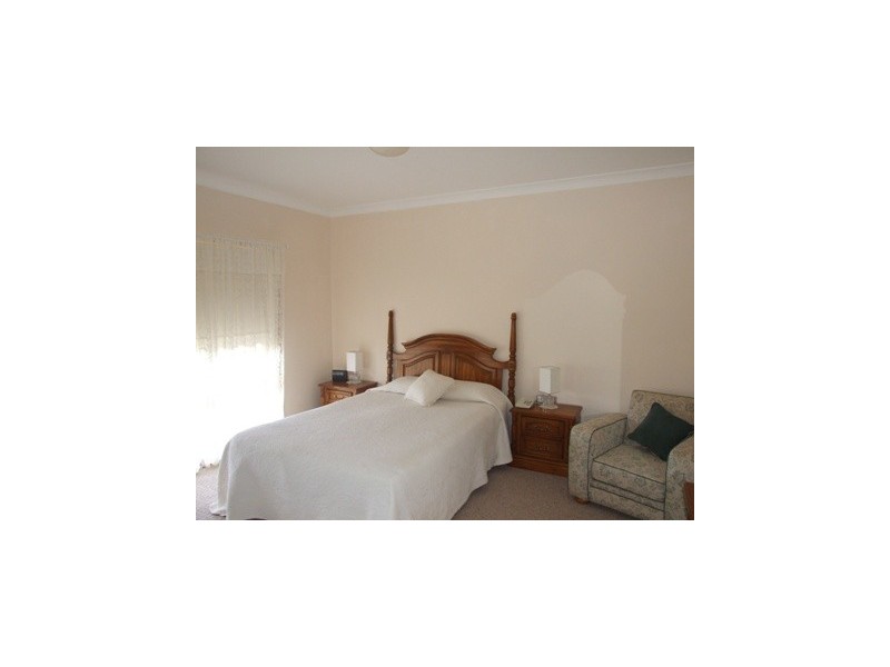 2 Strom Lane, Eugowra NSW 2806