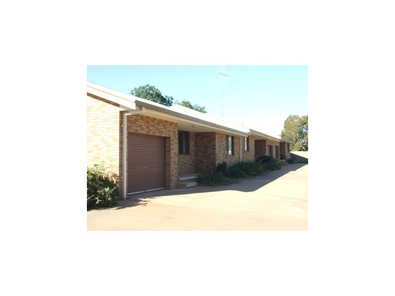 1,2 and 3/79 Hill Street, Parkes NSW 2870