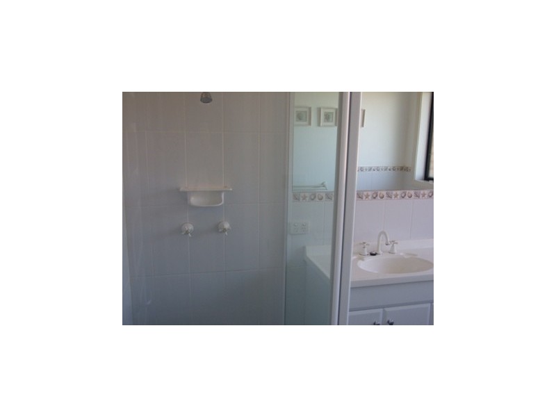 33 Blaxland Street, Parkes NSW 2870