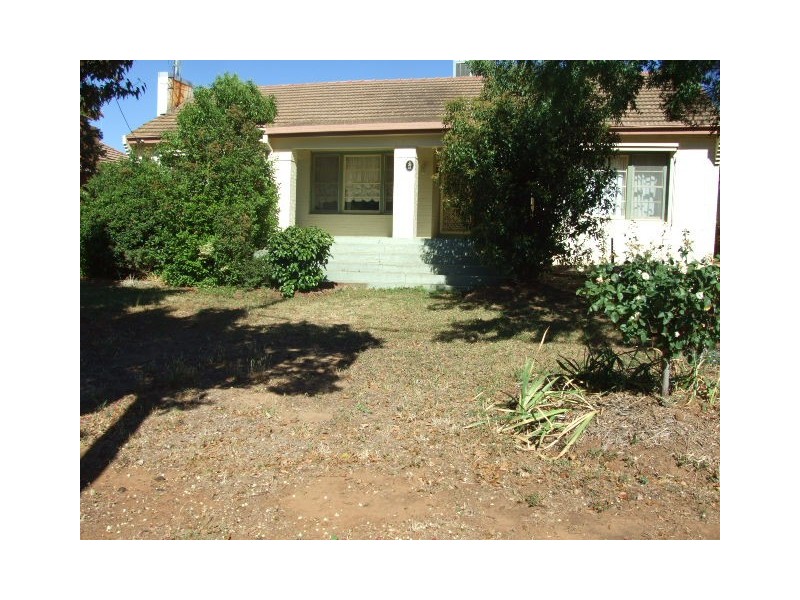 18 Hume Street, Parkes NSW 2870