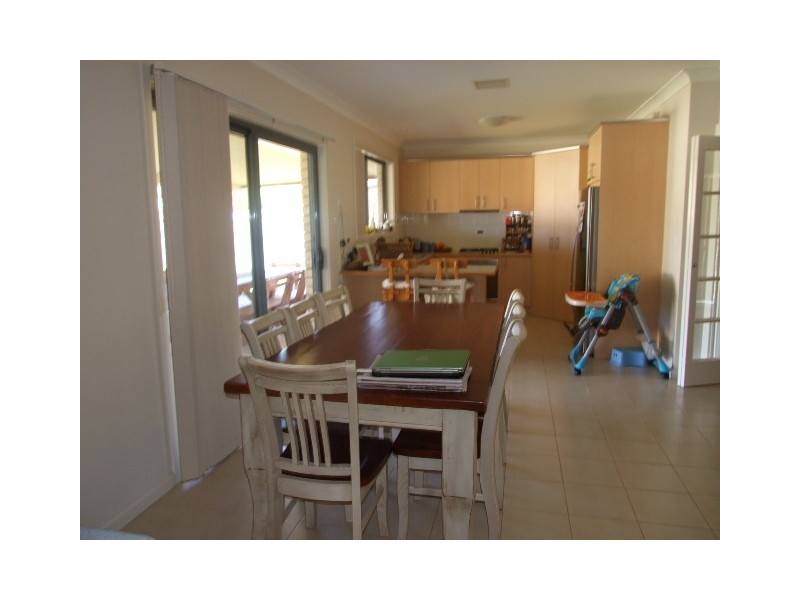 14 Noonan Street, Parkes NSW 2870