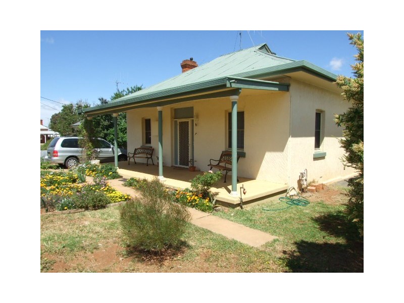 64 High Street, Parkes NSW 2870