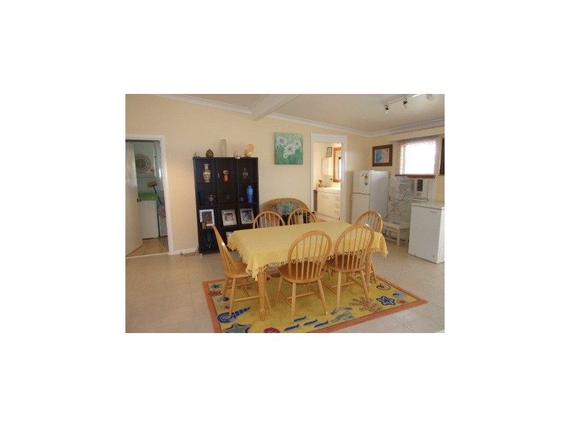 64 High Street, Parkes NSW 2870