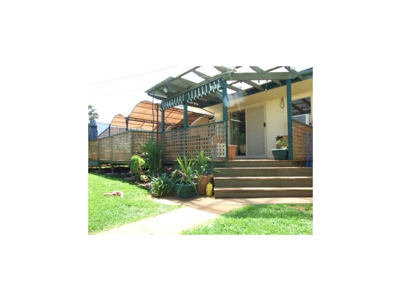 64 High Street, Parkes NSW 2870