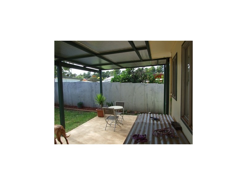 10 Orange Street, Parkes NSW 2870