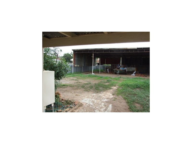 36 Victoria Street, Parkes NSW 2870