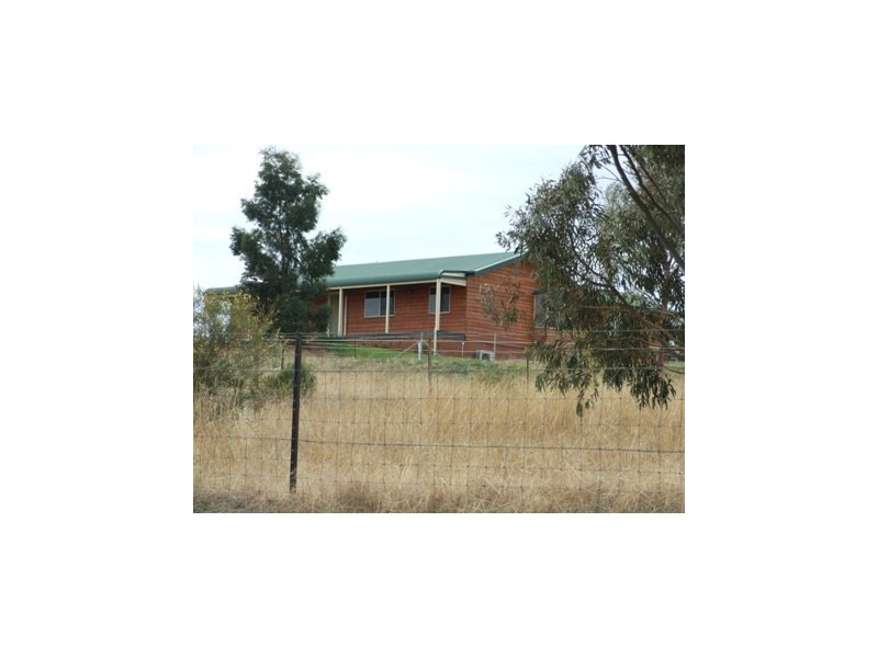 83 Farrer Street, Parkes NSW 2870