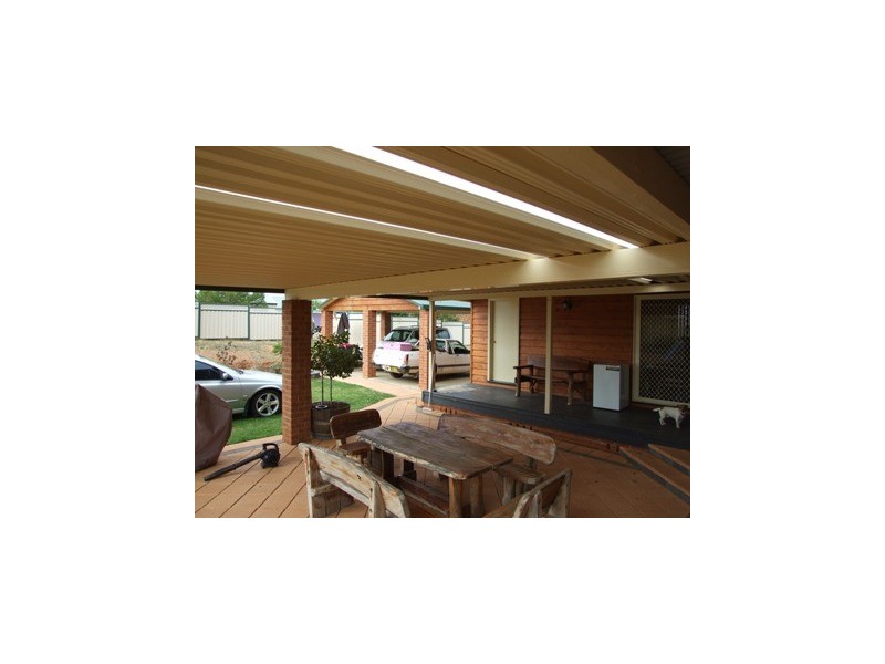 83 Farrer Street, Parkes NSW 2870