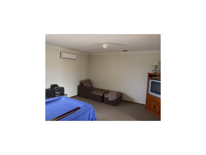 83 Farrer Street, Parkes NSW 2870